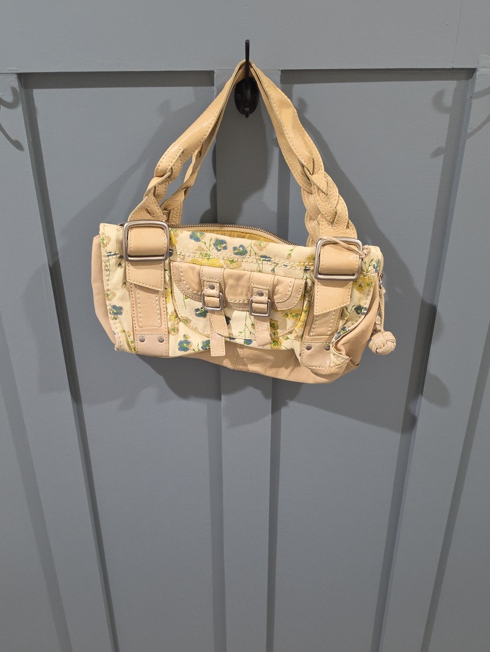 Women's Fossil Cream Floral Quilted Shoulder Bag- Leather